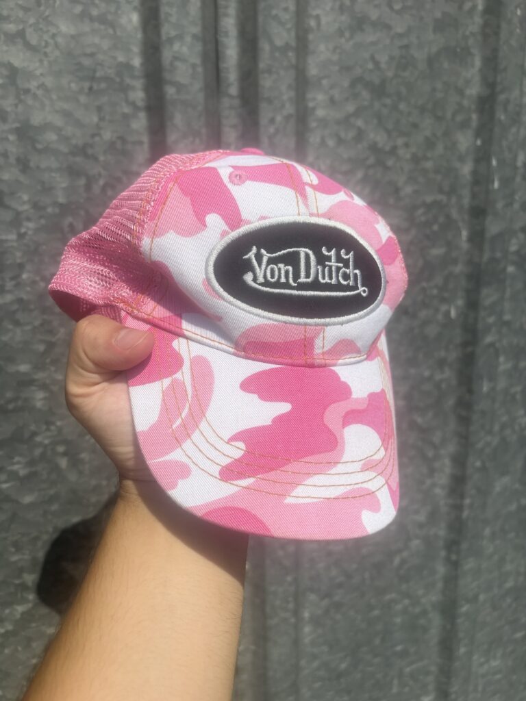 Von Dutch Pink Camo Embroidered Trucker шапка
