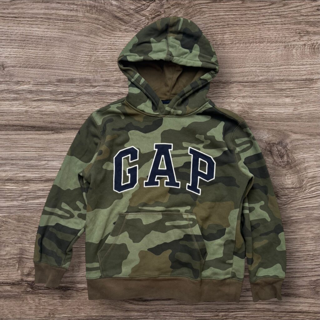 Gap Varsity Logo Camo Hoodie суичър